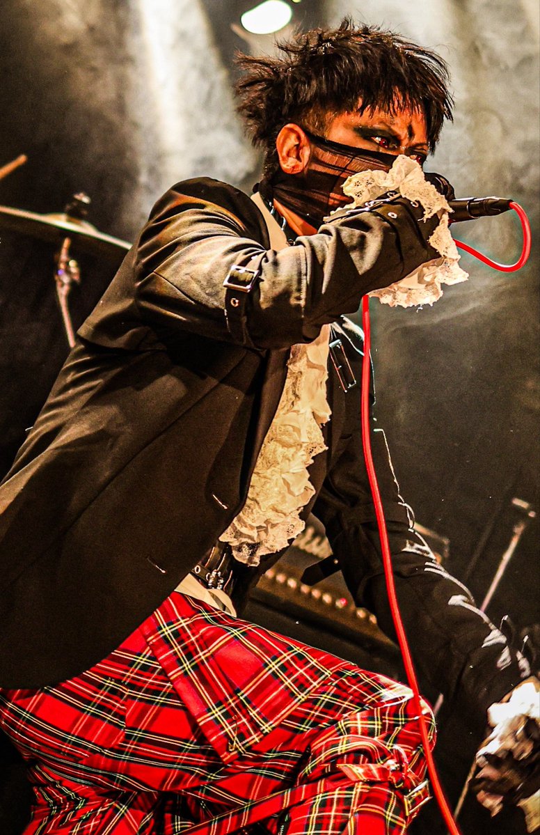 FAKEDAWN2099's tweet photo. 2027年7月25日どこかでお会いしましょう。

鬼堕くん。死にましたしさよならしにます。

最後におにだくん。さよならは生きていたら出します。

https://t.co/tKtmW8qtff

ライブやばい楽しかった。

だが、、、怒

今まで有難うございます。
鬼堕くん。ラストでした。

死

#鬼堕くん
#FAKEDAWN
#雪花 https://t.co/vXBtnBGugI