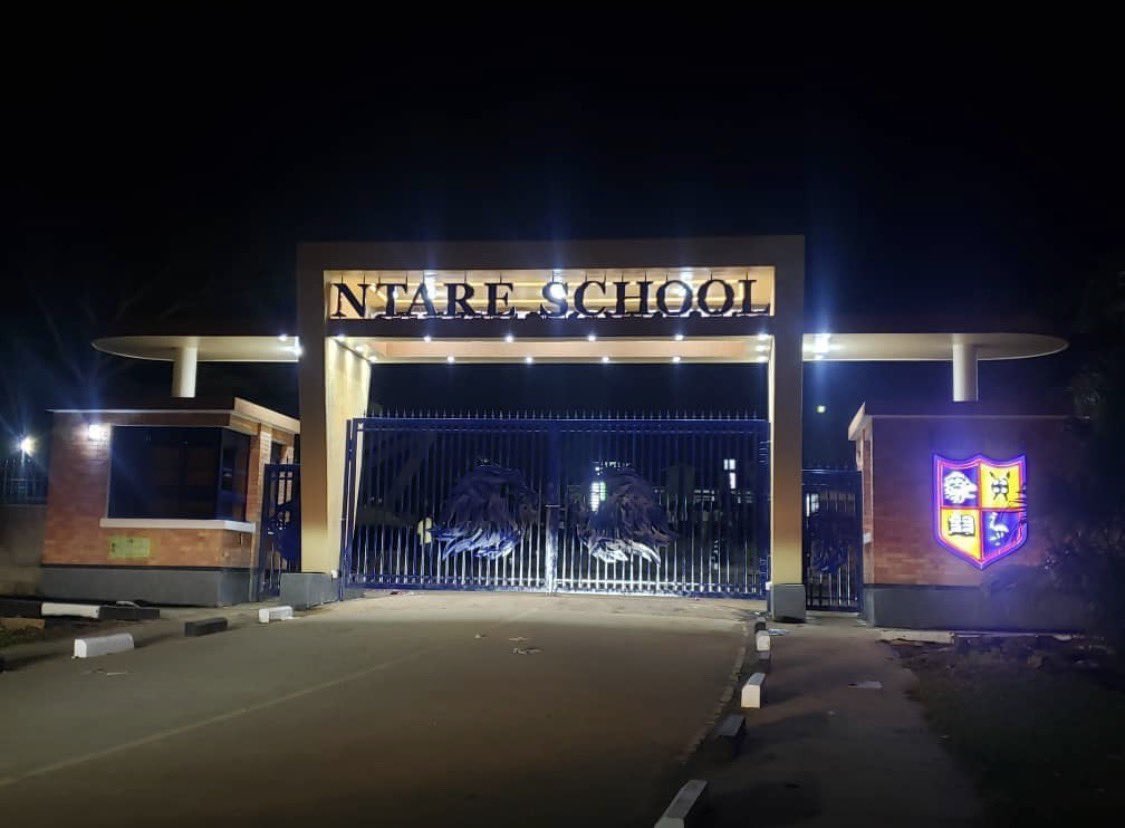 RonKaruhanga's tweet photo. Timeless treasures never fade, and vintage styles always hold a special allure! 

Put Simply: Old is Gold!💥

#NtareAt70 @Ntare_School https://t.co/rSm4hIEJJ3