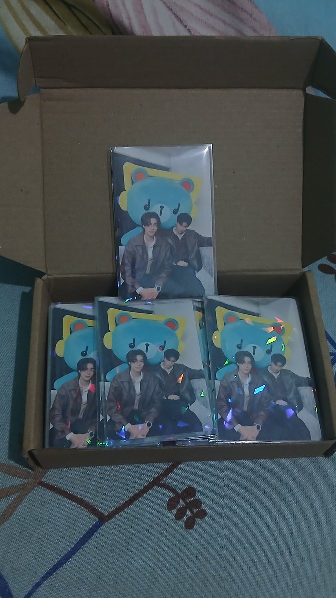 jaeleneijean_a's tweet photo. At dahil love na love ko kayo, may pa-freebies pa rin kahit team labas lang ako hahahahaha

PONDPHUWIN RENDEZVOUS FANCON MANILA
When: August 2, 2026
Where: New Frontier Theater

- Like and RT
- for trades, on the spot nalang tamad po ako maghanap ng tao 😂 https://t.co/B1ZfUJkFXQ