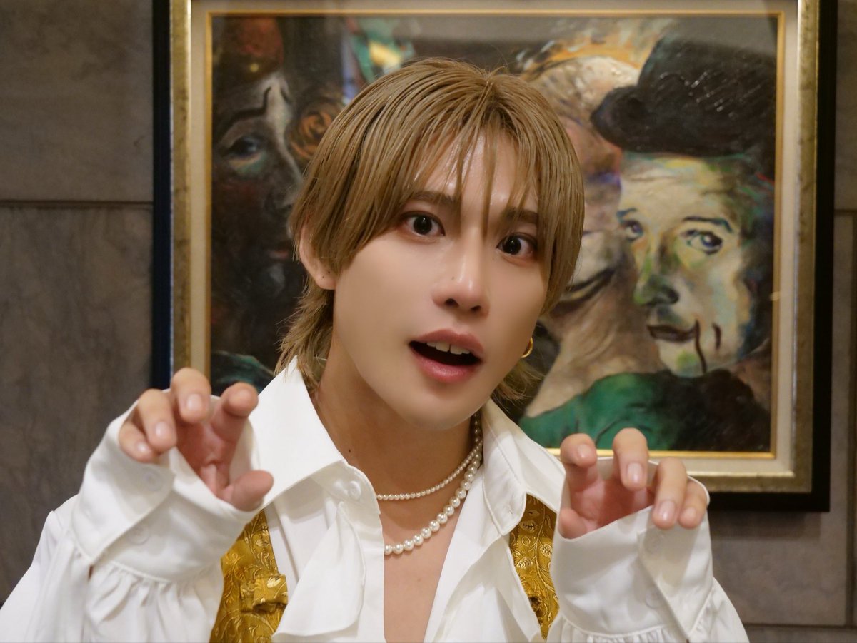 superfantasy_hr's tweet photo. 📢ブログ更新のお知らせ🆙✨📢　　

いよいよ明日で1年🍾🥂

今まで出会ってくれた
全てのPRINCESSたち、ありがとう🫶

2年目もどうぞ、よろしくね🙂‍↕️

https://t.co/nSILggFZYH

#SUPERFANTASY 
#HIIROのいろ。 Vol.90 https://t.co/ifPPxAUWjt