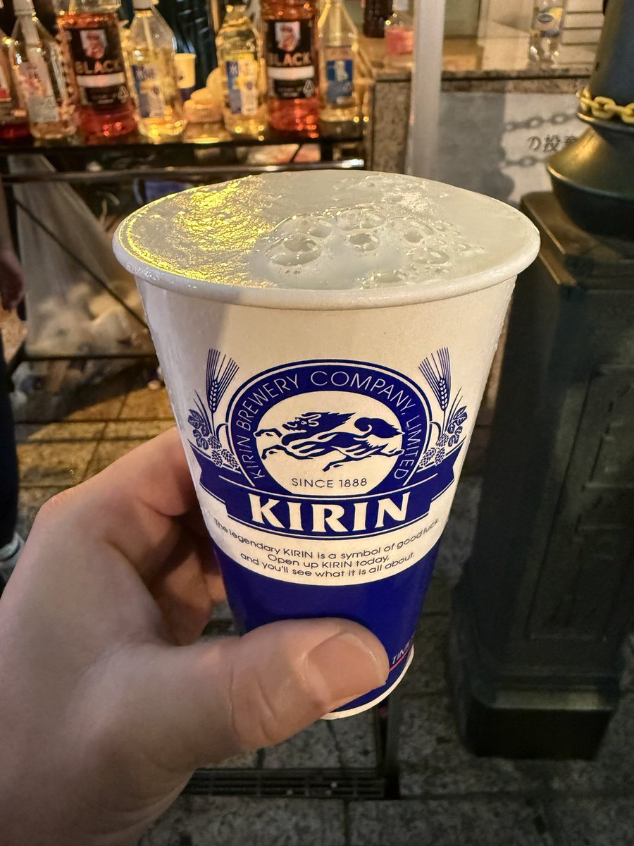 n8oelo's tweet photo. 筋トレよりビールを優先するトレーニーの失格 https://t.co/8mAbIlrVuG