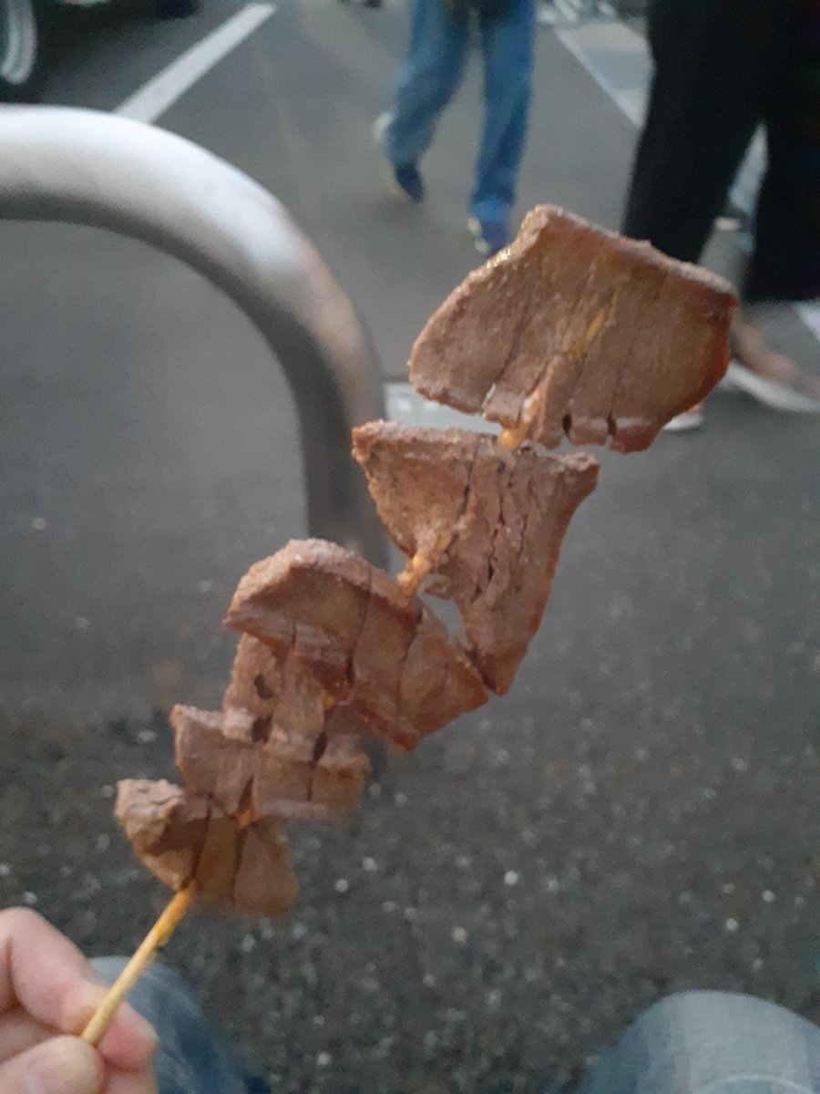ReMiYuRoRaShiMe's tweet photo. 今日は、地元の花火大会に友達と、いってきた。屋台巡りで食べ歩きしてからの花火で、その後、家に持ち帰る用の分を買って、友達と解散して、家に帰宅！今から推しチェキ置きながらいただきます😌
#水無月祭り
#いいねで気になった人お迎え
@alcoholic_ruka 
@alcoholic__mio 
@alcoholic_alice https://t.co/SQum55L5DD