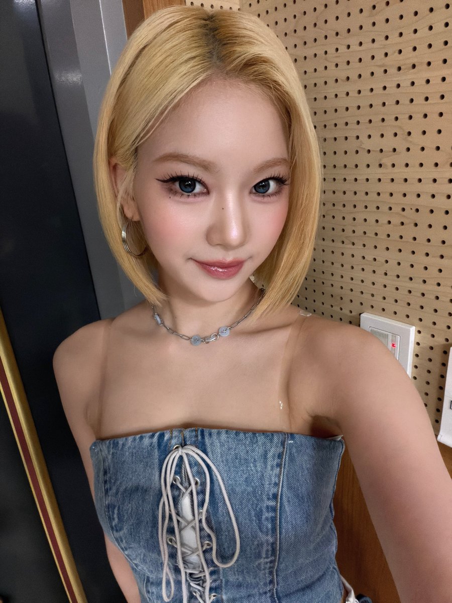 staycfancafe's tweet photo. 260725 🐱💭 https://t.co/WtKeLzkOVT