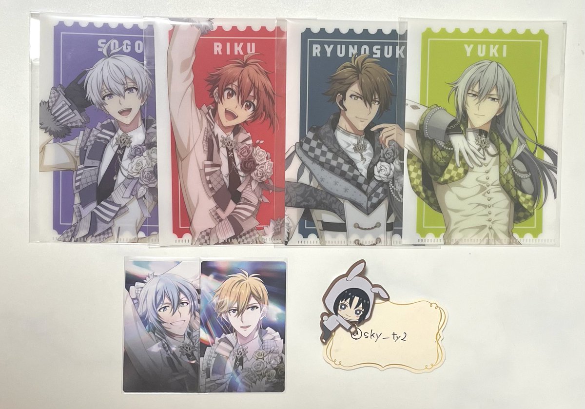 sky__ty2's tweet photo. 【交換・譲渡】アイドリッシュセブン アイナナ VISIBLIVE TOUR 4WARD JOURNEY 4J 4WJ フォトカードセット 特典 ミニクリアファイル

譲 
クリアファイル：壮五 陸 龍之介 千
フォトカ：環 ナギ

求   定価＋送料or 一織

郵送または大阪梅田手渡し交換
検索からもお気軽にお声掛け下さい。 https://t.co/FT5awqDyM8