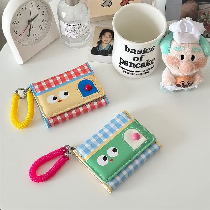 peternakhayday's tweet photo. MUMPUNG MASIH PAYDAY SALE!! laui banyak banget yg flash sale looh salah satunya dompet lipat gemes ini 😆✨️ https://t.co/2pJ8JMfOjW