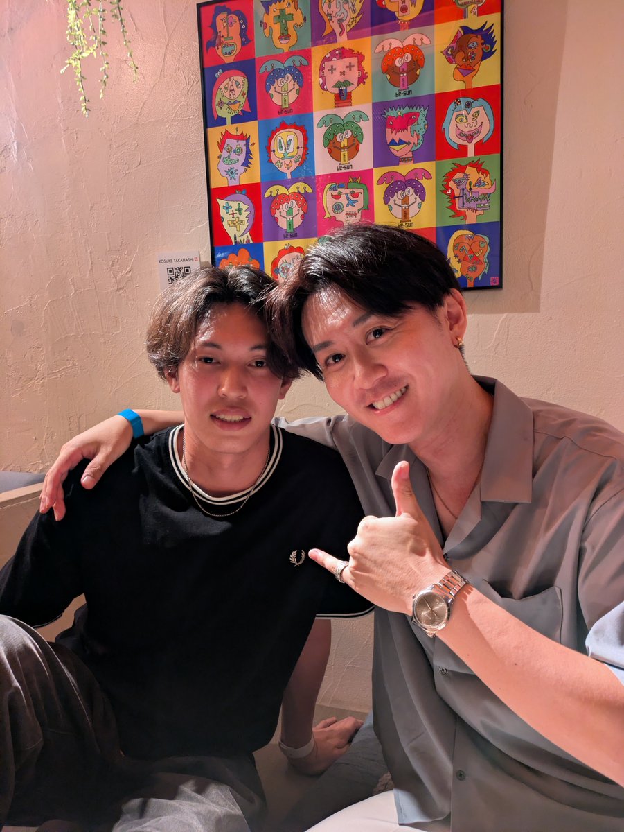 syuuutoku's tweet photo. 私の13期後輩にあたる
5年前の金光大阪のエース
伊藤大貴君と再び食事。

身長187cm最速150㌔右腕は
大経大で活躍も野球は大学で引退。
先輩らしい言葉何一つかけず
しょーもない話で花咲かせてごめん笑
明日勝って甲子園に王手かけるよう念送ったそんな夜でした！ https://t.co/UZhSSv5xl6