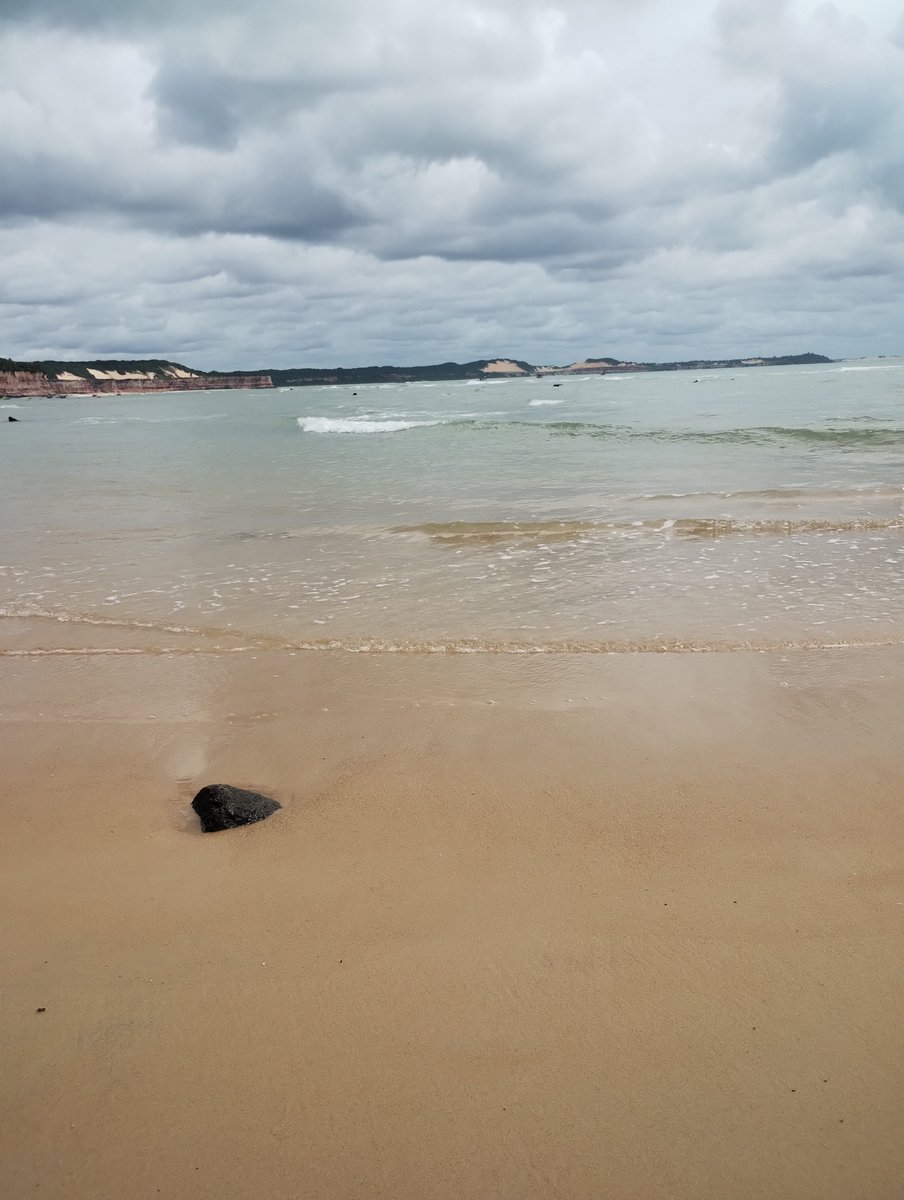 sweetylaurenc's tweet photo. Relax un the beach https://t.co/YHSjACXCe7