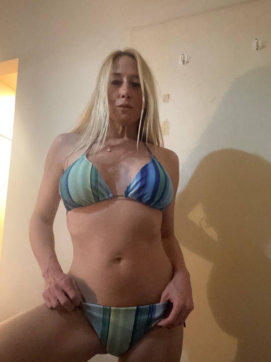 Lana tweet media