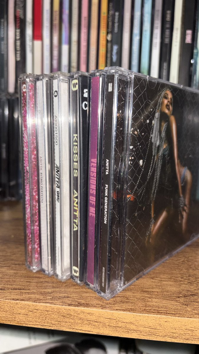 astroritmo_'s tweet photo. E quando eles lançarem as versões físicas do EquilibrIVm e do Memórias Póstumas 

@umusicbrasil por favooor https://t.co/lbsLg5jHB7