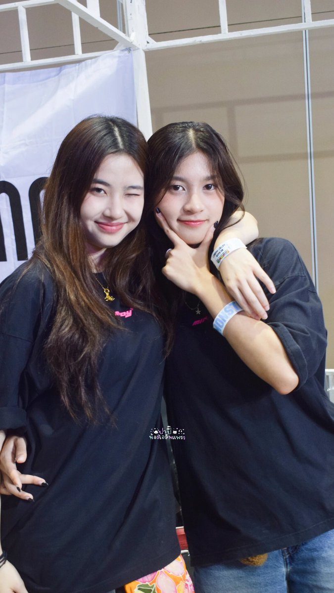 Towtow_03's tweet photo. ไอต้าวเด็กแฝดด😻
#MonsterMusicFestival2026_D1 #ILENEMINDY #MINDY_TH #PRAEWMINDY https://t.co/Ys4kv9S5S2