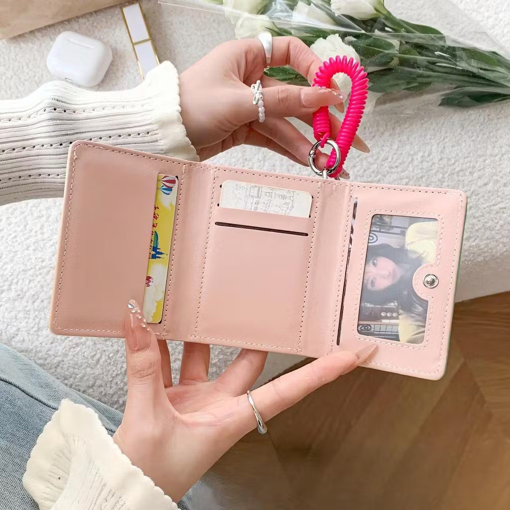 peternakhayday's tweet photo. MUMPUNG MASIH PAYDAY SALE!! laui banyak banget yg flash sale looh salah satunya dompet lipat gemes ini 😆✨️ https://t.co/2pJ8JMfOjW