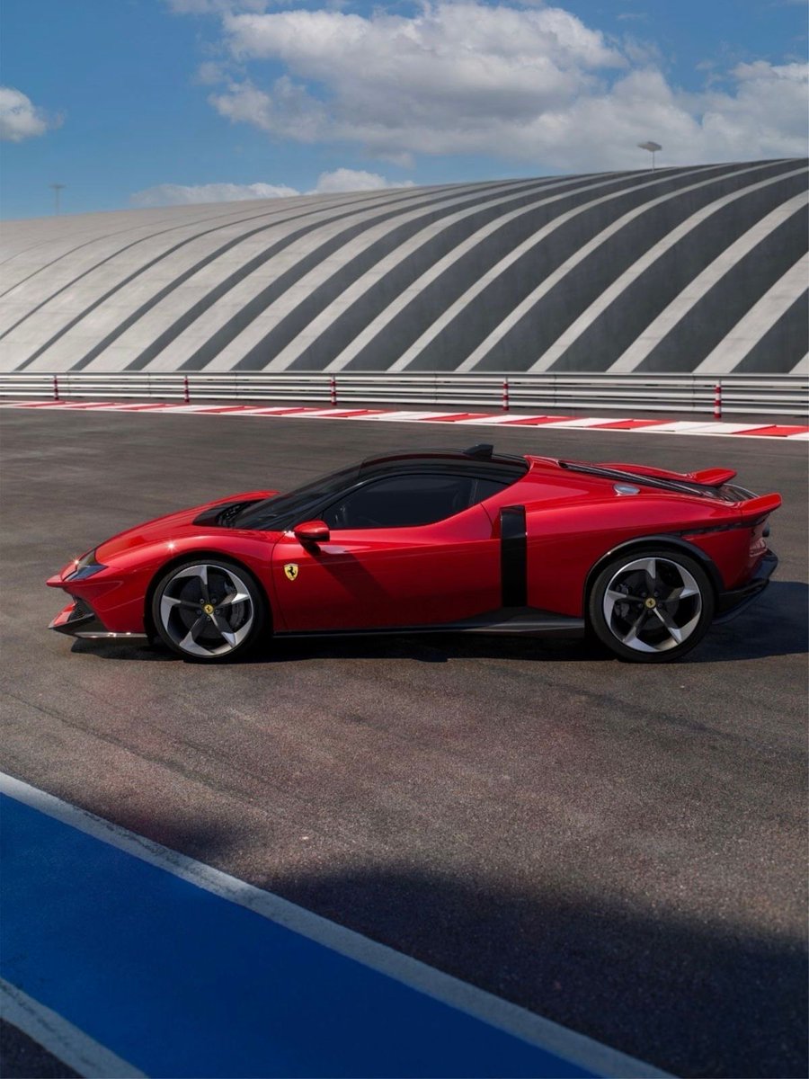 MarvelousRides's tweet photo. Ferrari 849 Testarossa 🇮🇹

The Ferrari 849 Testarossa marks the return of one of the most legendary names in Ferrari history. Rather than reviving the 1980s icon with retro styling, Ferrari reimagined the Testarossa as a cutting-edge plug-in hybrid supercar. https://t.co/PTXTJ6yWIO