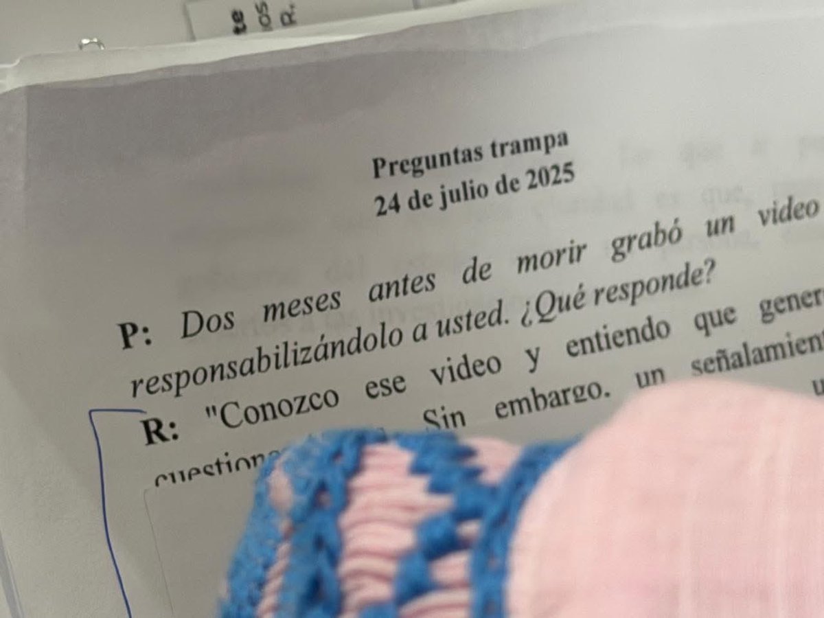 reddelistmo's tweet photo. #SalomónJara quedó bajo cuestionamiento por el uso de preguntas previamente distribuidas entre algunos reporteros alineados al gobierno. la conferencia se salió del guión al permitir el acceso de reporteros con cuestionamientos verdaderos que sacaron al gobernador https://t.co/GpzwCfwepr
