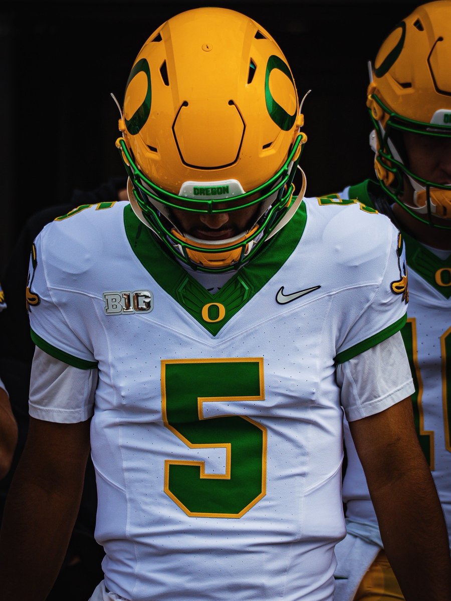 B1GDuckEnergyy's tweet photo. 5 Saturdays til Oregon football

🦆 https://t.co/WRyLEu83xY