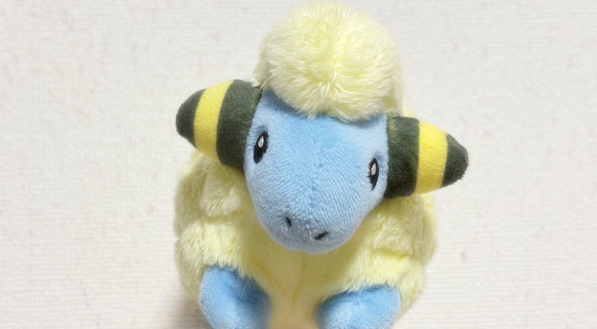 Mareep_trip's tweet photo. なんだかめろぱは毎日幸せそうな表情をして生きていてとっても羨ましいな

これからもずっと楽しく幸せに暮らしてね！ https://t.co/8tVBIspIOu
