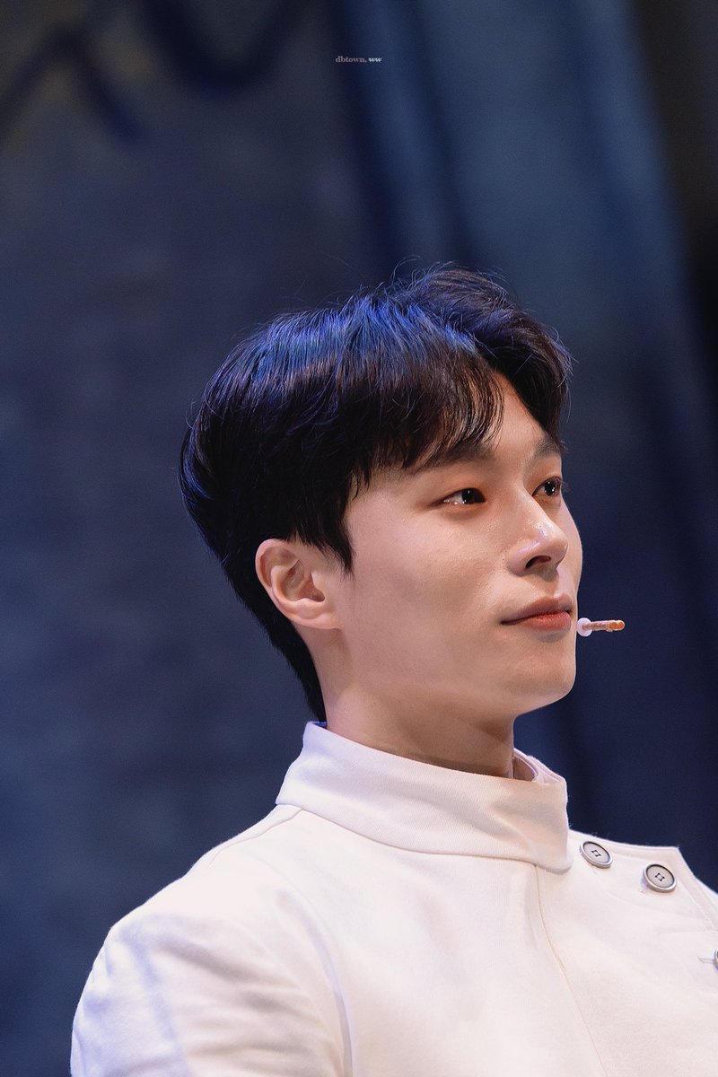 _dbtown's tweet photo. 260725 뮤지컬 <비더슈탄트> 낮공 무대인사
하겐 악스만 | 황건우

𝑯𝒂𝒈𝒆𝒏 𝑨𝒙𝒎𝒂𝒏𝒏 https://t.co/CIKPOeEqc3