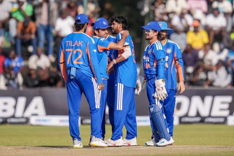 mufaddal_vohra's tweet photo. INDIA BEAT ZIMBABWE BY 90 RUNS AND SEALS THE T20I SERIES. 🇮🇳 https://t.co/A7NWxCIdLo