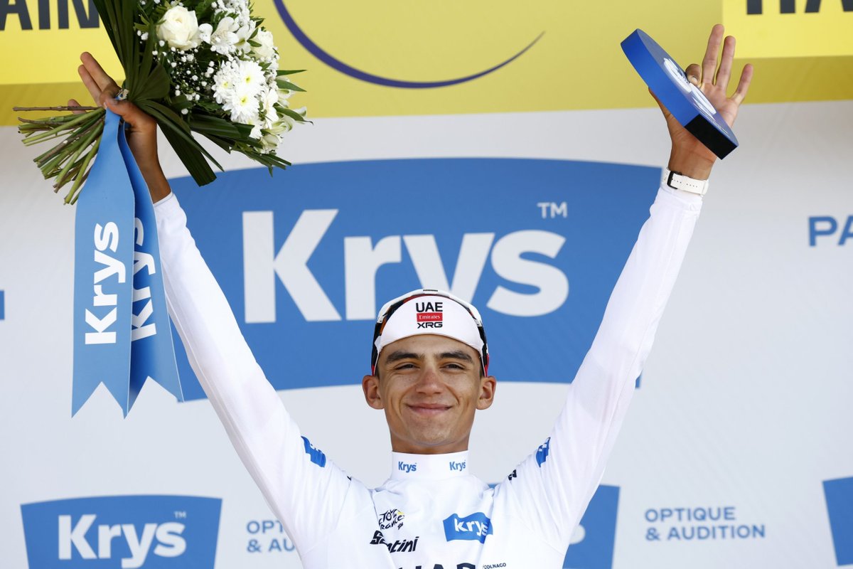 OlimpismoMex's tweet photo. Isaac del Toro🇲🇽 se va a subir al podio del Tour de Francia 🔝

En la etapa 20 finalizó en la quinta posición y le sacó 1´50" más de ventaja a Paul Seixas🇫🇷.

A falta de solo una etapa llana donde no habrá movimientos en la clasificación general.

Isaac del Toro:
🟡 3er lugar de la Clasificación General
⚪️ Líder de los jóvenes

El mejor resultado en la historia del ciclismo mexicano.