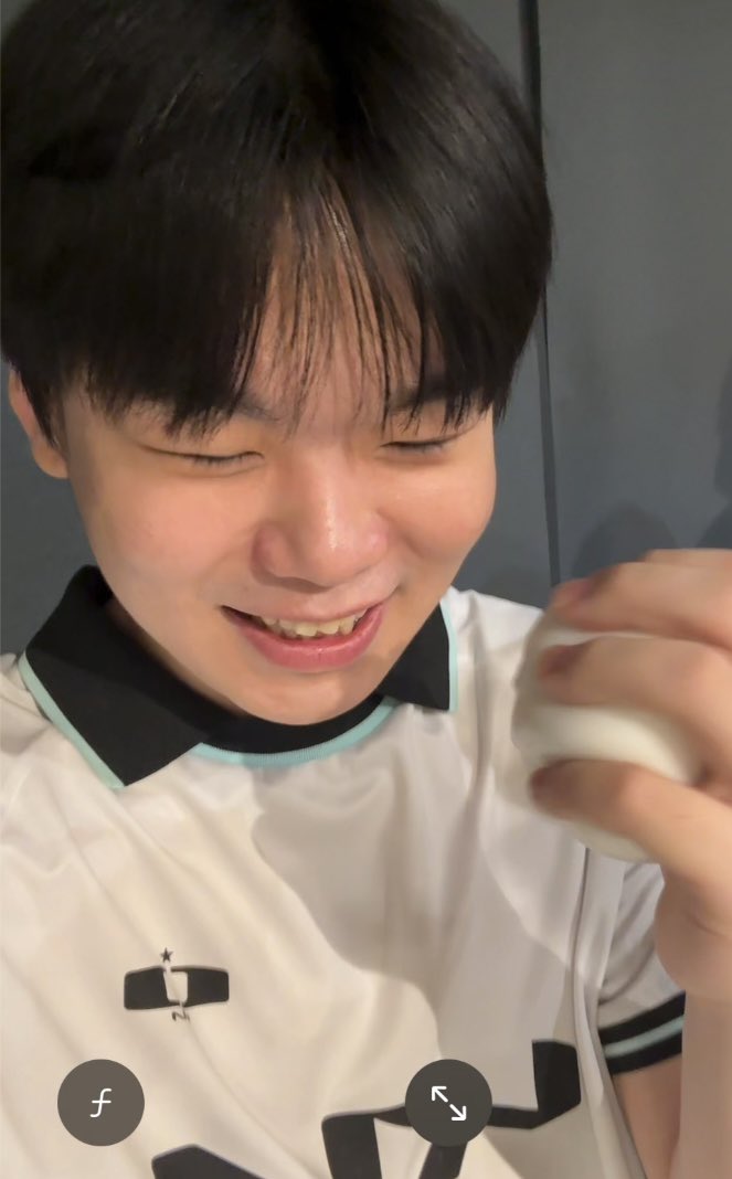 only_smash_'s tweet photo. 부히힛 https://t.co/DzFSFs6bbx