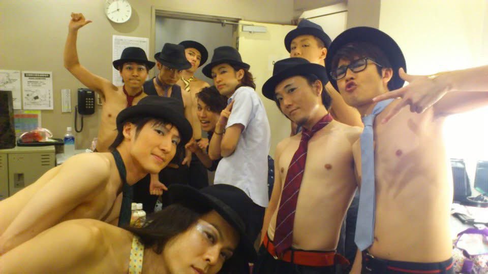 oh_charade's tweet photo. おしゃれ紳士×梅棒 https://t.co/HKmeRlOSHb