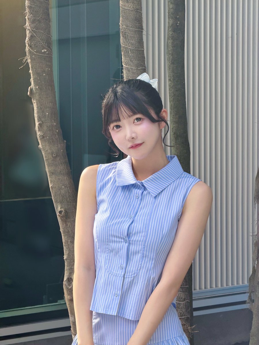 azusa__fm0808's tweet photo. 夏っぽい服どうかな？🎐🌻 https://t.co/ZpY0kafA3z