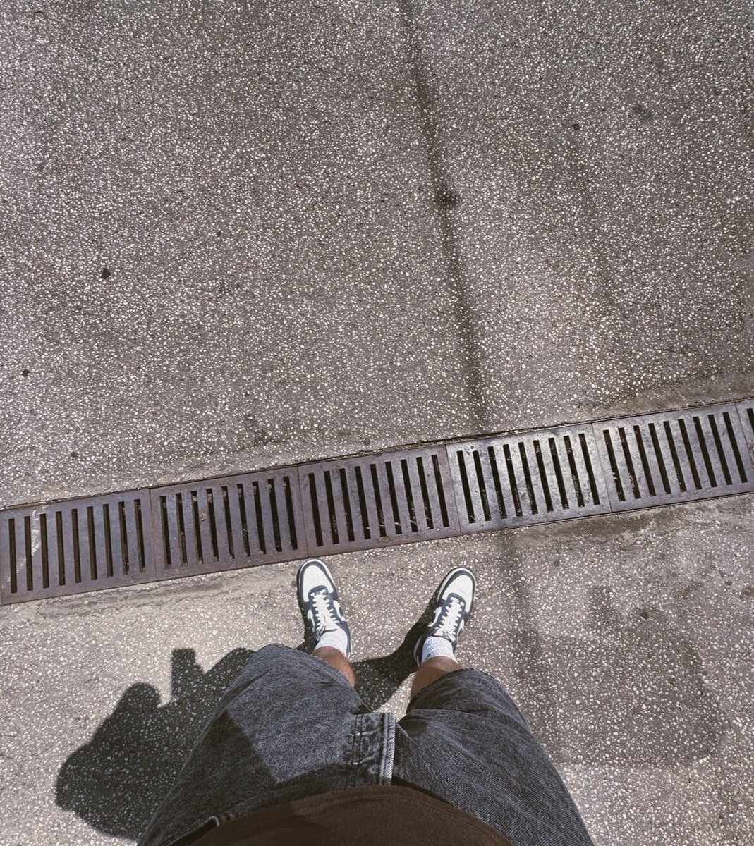 exholove's tweet photo. Legs out for the French boys https://t.co/xiCgM6PfyN