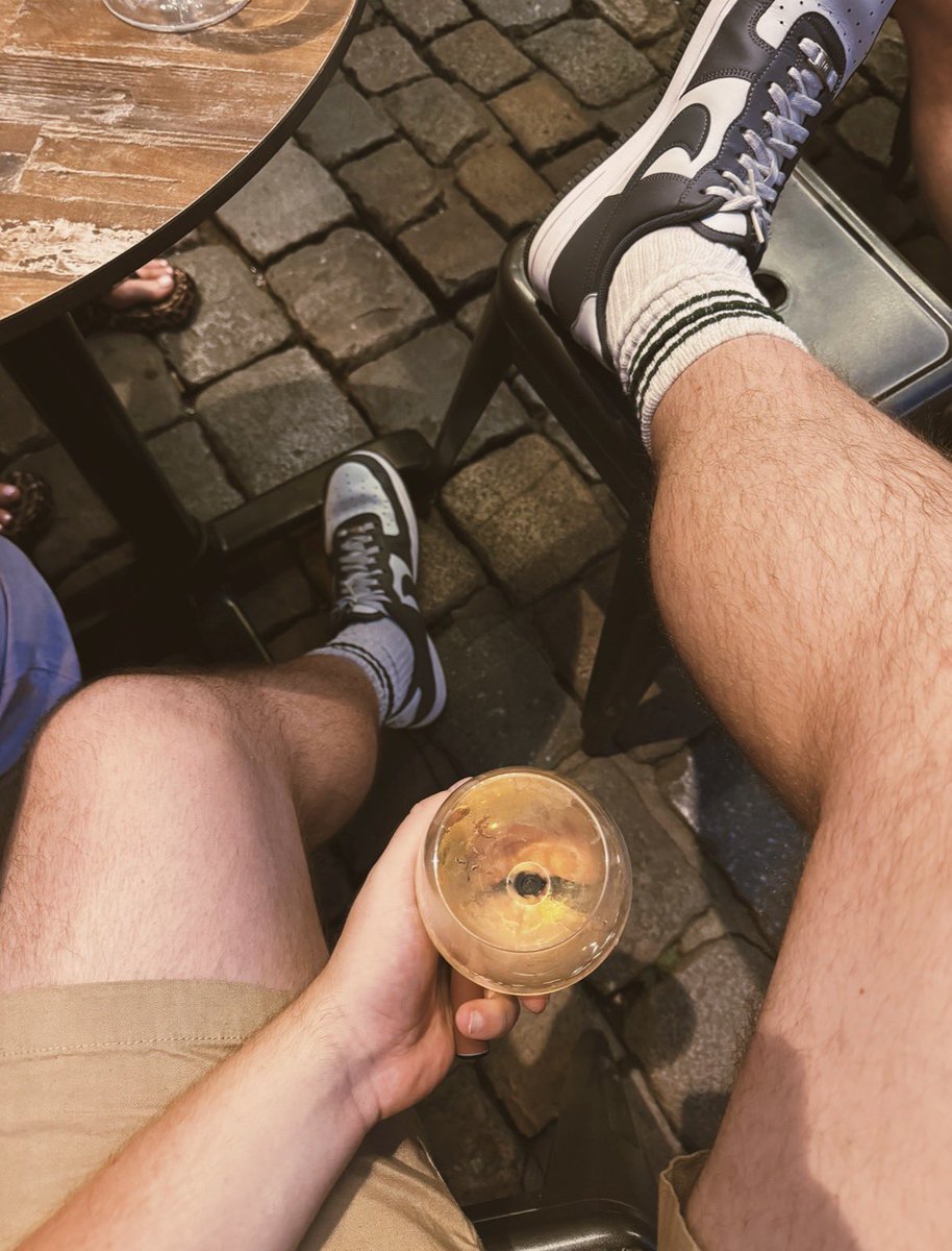 exholove's tweet photo. Legs out for the French boys https://t.co/xiCgM6PfyN