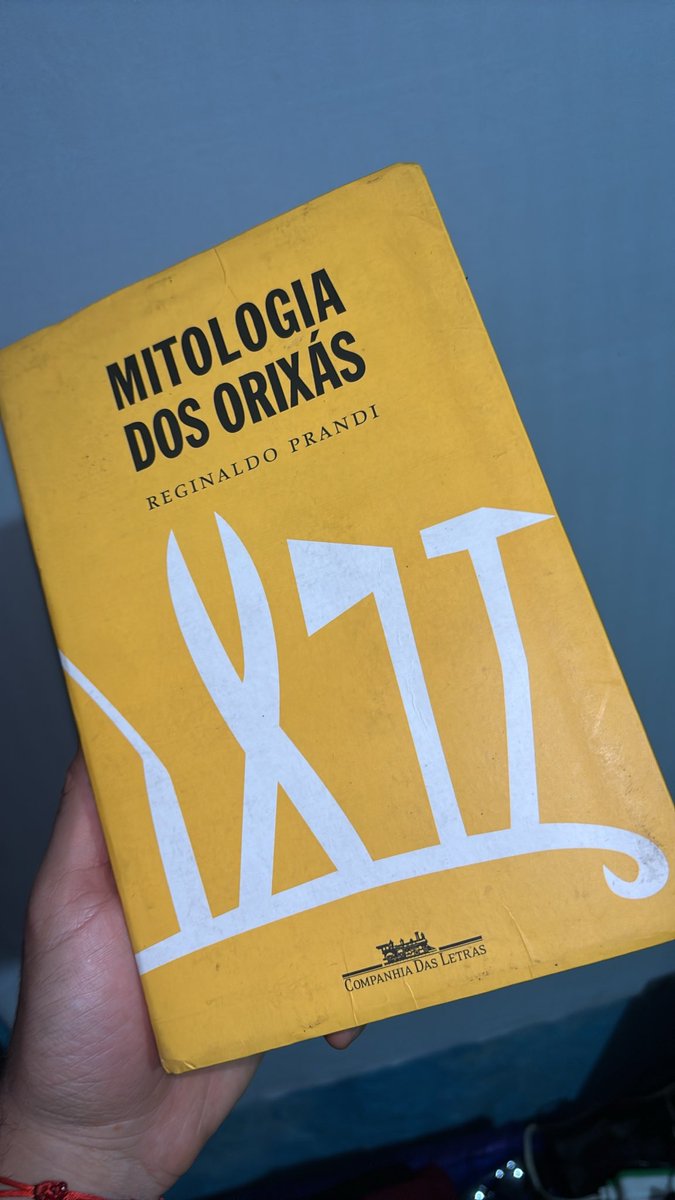astroritmo_'s tweet photo. Eu li esse livro e muitas coisas no filme da Anitta eu entendi por causa dele https://t.co/FVGLRF4dwW