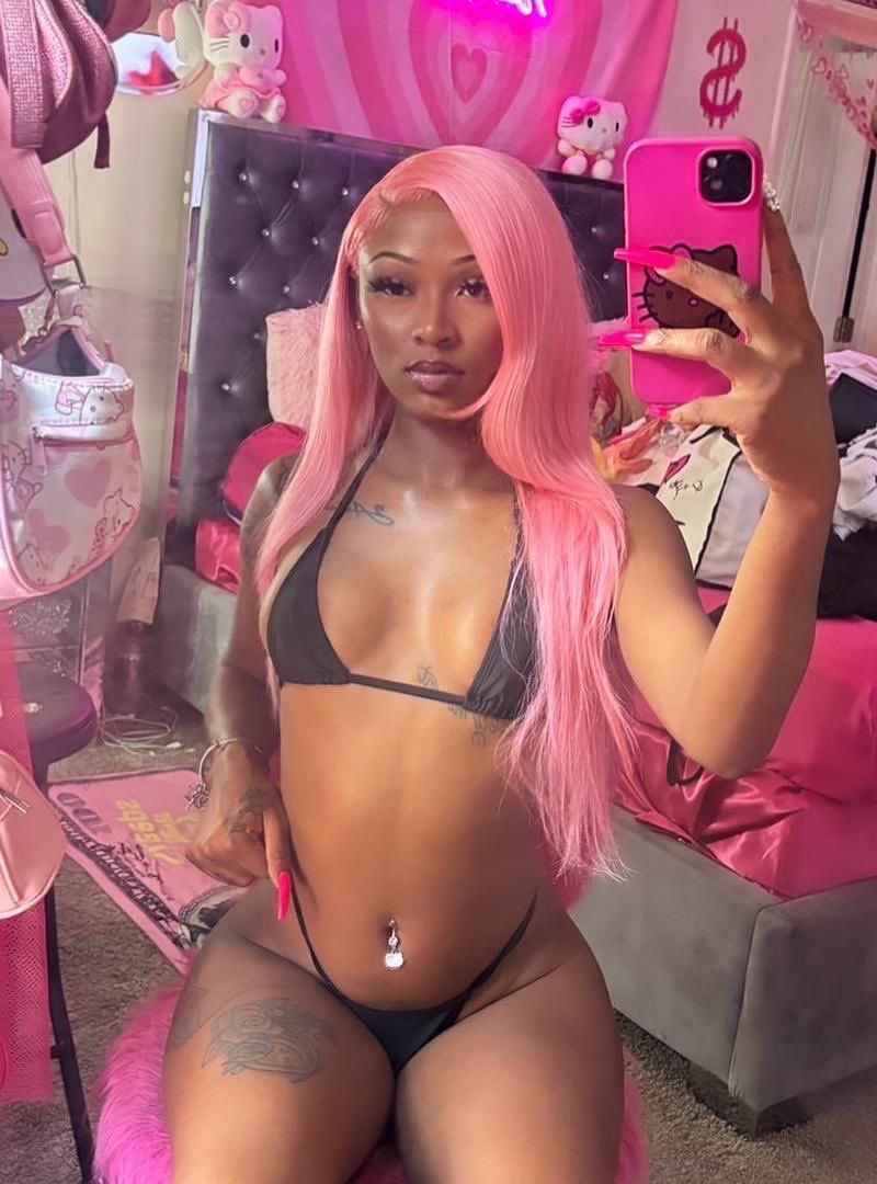 riley93271's tweet photo. Am doing small penis humiliation and Joi till cum #buyingcontent #nsfwtwt #latina #findom
#humiliation #femdom #horny https://t.co/nfD1j8vPaF