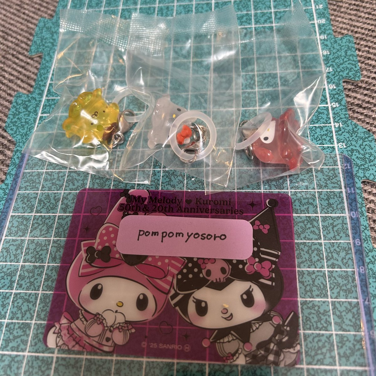 pompomyosoro's tweet photo. 【交換】
サンリオキャラクターズ～なりきりメンダコ～ めじるしアクセサリー

譲…キティ、ポムポムプリン、マイメロ
求…お写真のみみっち

異種となりまして申し訳ございません。
郵送での交換を希望しています。
検索からもお気軽にお声掛けください🙇‍♀️ https://t.co/ZqjV9xsIGu
