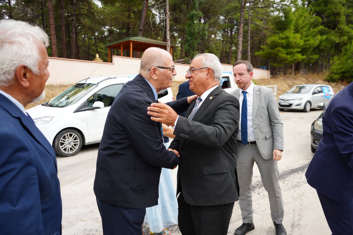 OnderAksakal's tweet photo. Tekirdağ İl Kongremizi birlik ve beraberlik içerisinde gerçekleştirdik. Kongremizde Tekirdağ İl Başkanı seçilen Sayın Seçkin Yunusoğlu’nu ve birlikte yönetimlere seçilen tüm arkadaşlarımızı tebrik ediyor, görevlerinde üstün başarılar diliyorum. https://t.co/nIetKMpsmA