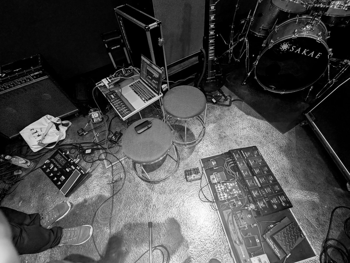 lafantomas's tweet photo. ただ、その世界へ

ただ、その音へ

In the studio

#LaFANTOMAS 
#REBOOT 
🎫https://t.co/3RdwPIgPfp

#TheMortal
#COPYPANDA
#Halloween
#川崎セルビアンナイト https://t.co/3MzT1mndqO