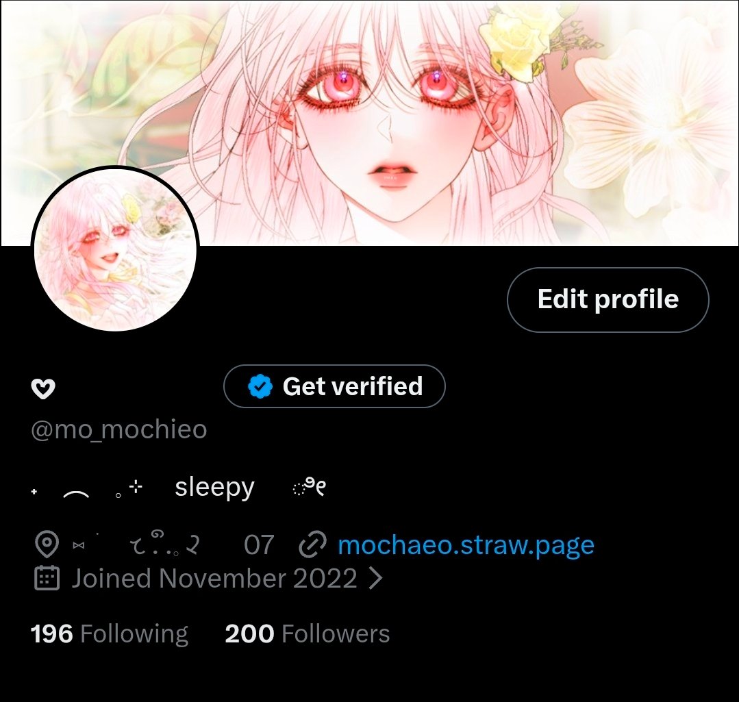𖹭 tweet media