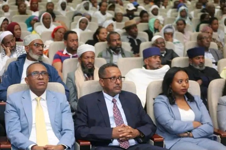 AMECOONLINE's tweet photo. Environmental Protection Is a Top Government Priority

https://t.co/BkmeEkplxi

#AMECO #EnvironmentEthiopia
#Follow#Ameco#English https://t.co/2cu8LUGe9Z