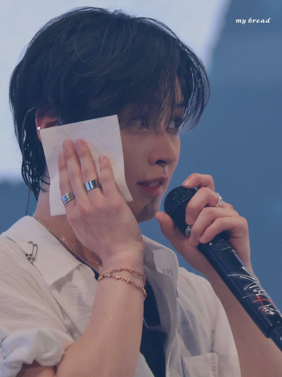 my_bread8's tweet photo. 260725 RUN IT SEOUL day1 

#StrayKids #스트레이키즈 
#Leeknow #리노 #リノ
#RUN_IT #RUN_IT_SEOUL https://t.co/82BYjIUg6N