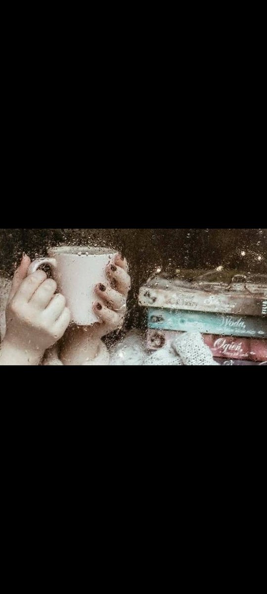 05fryj's tweet photo. بين حافة النافذة وكوب القهوة الدافئ..
تتساقط أمنياتنا الناعمة بكل سكينة..♥️🌧 https://t.co/yEDqN2UIpD