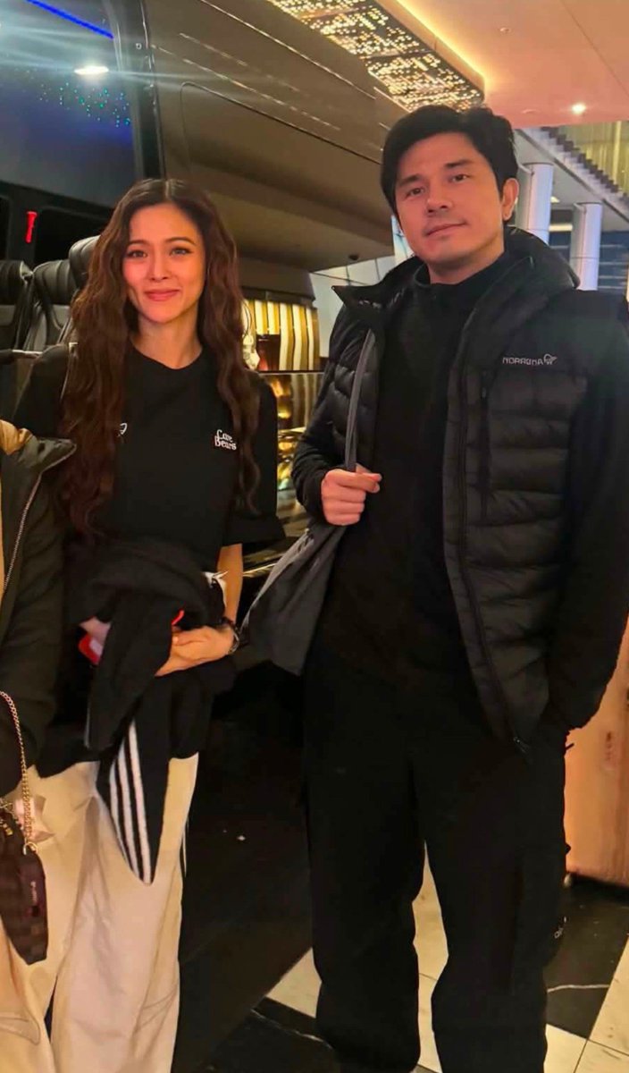 _jeheyniii's tweet photo. Ingatttt parentssss 🥹🩷 Enjoy your short vacation kung saan man yan! Dasurv niyo yan! Pau, ikaw na bahala sa Kimmy namin 🩷 https://t.co/hmu8iliMmf