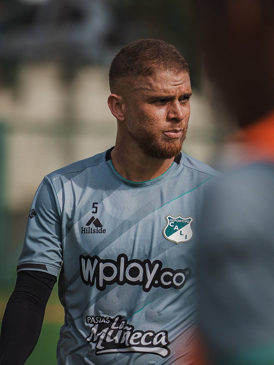 canterano_'s tweet photo. Creo que no fuimos del todo consciente de este fichaje el semestre pasado. 

Qué jugador mi capi Cuéllar. 5️⃣©️ https://t.co/9F7Rm2AgPz