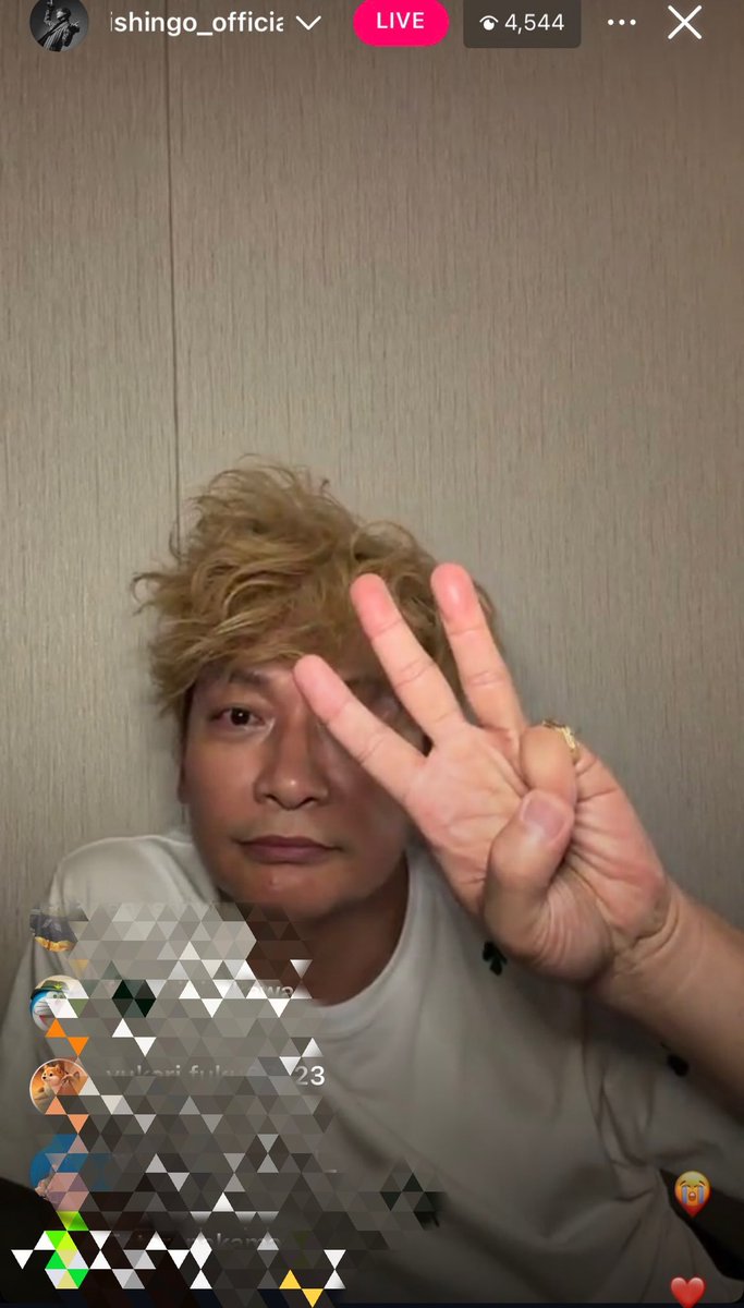 jpmaesaka's tweet photo. スリーピースリクエストお願いしたらやってくださった💚 https://t.co/j4d9GFF98Y