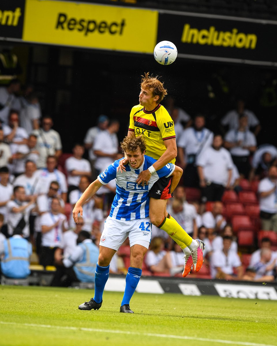 WatfordFC's tweet photo. 💪 https://t.co/OMeAnG6KYc