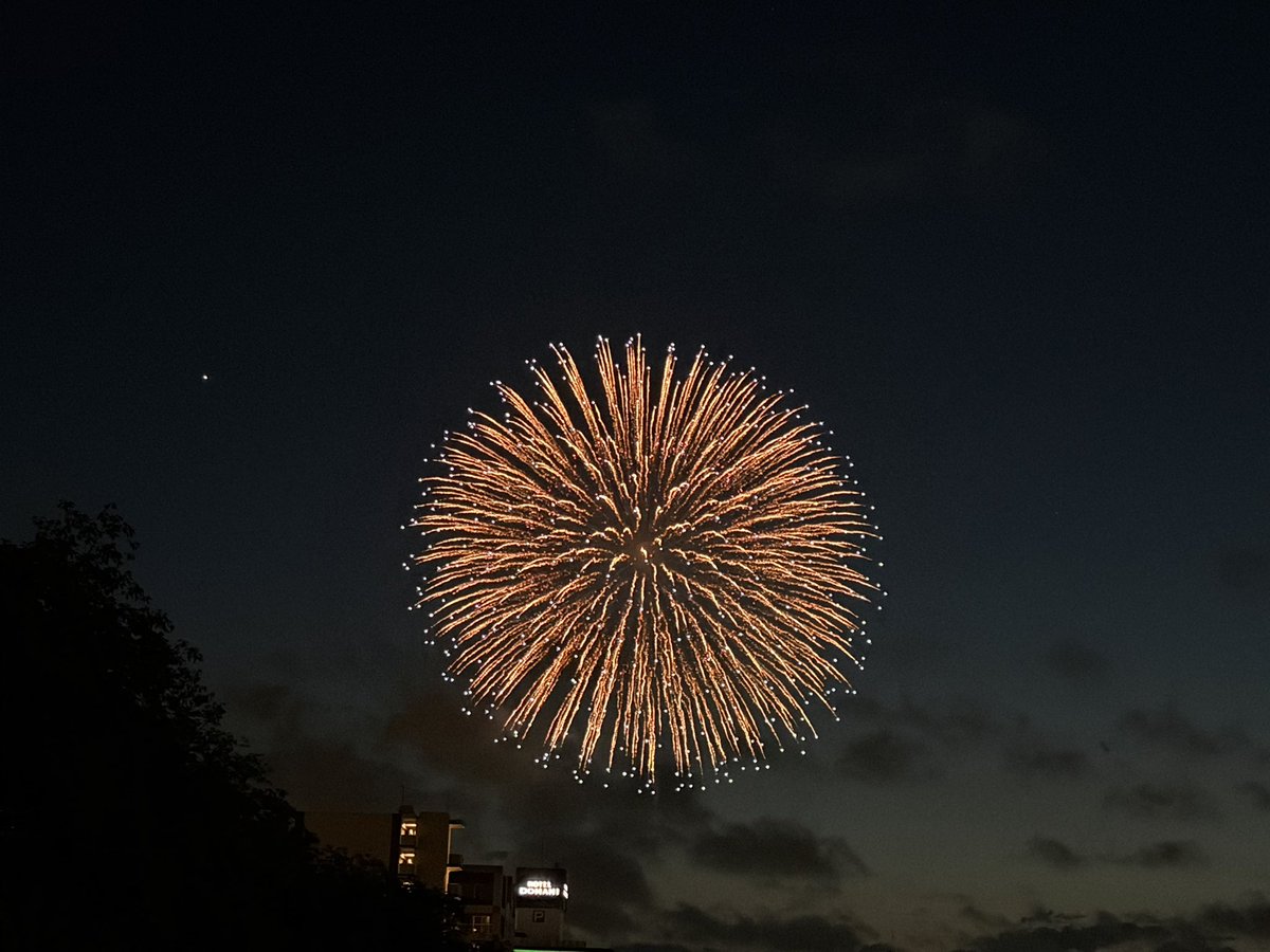 dosukoipta's tweet photo. 夏〜〜🎆 https://t.co/7ZlcXQ8Yvb