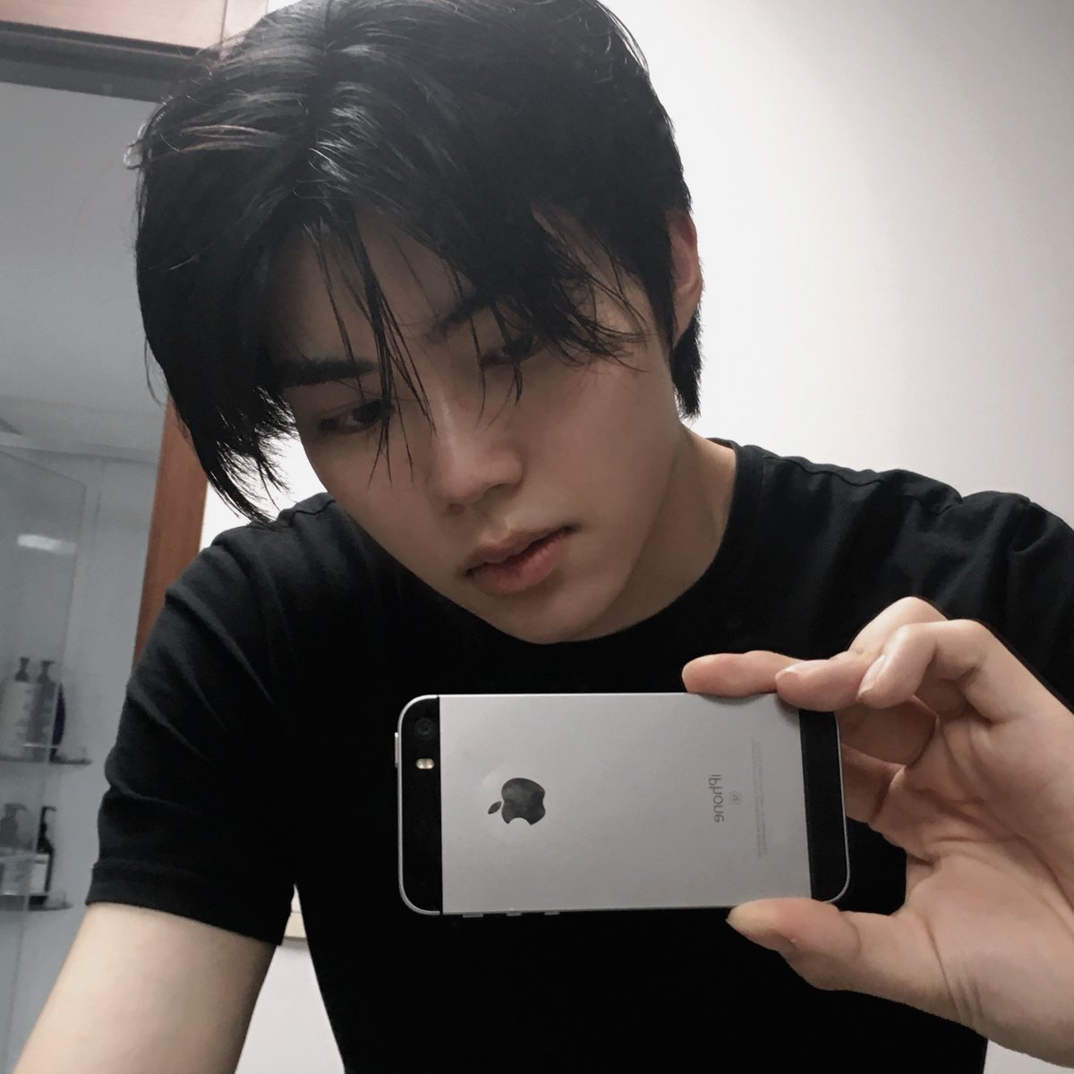 dream00660's tweet photo. 260725 제로베이스원 인스타그램 #박건욱  

Fortis Fortuna Adiuvat💟 https://t.co/qtqnGVSYlD