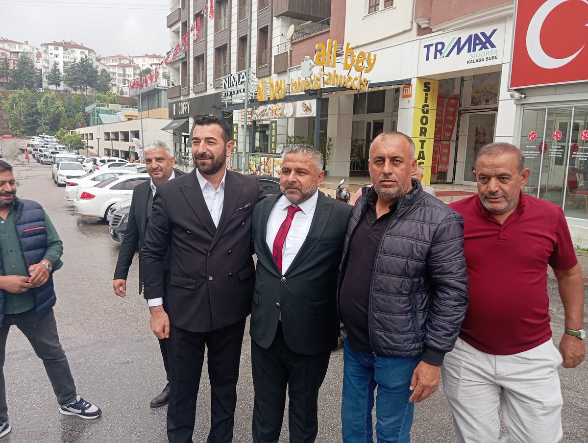 serkansezer06's tweet photo. Bu gün Kars Ardahan Iğdır serhatlılar Birliği fed. Başkanı Çetin Nazik öncülüğünde yönetim kurulu üyeleri ile birlikte MHP Keçiören İlçe Başkanı Kenan YAĞMUR u ziyaret ettik, İlgi, Alaka ve Nezaketleri için teşekkür ederiz.@ekremyuce06
@huseyinmhp06 @dbdevletbahceli @AlpDoganMHP https://t.co/AwXkBPazGr