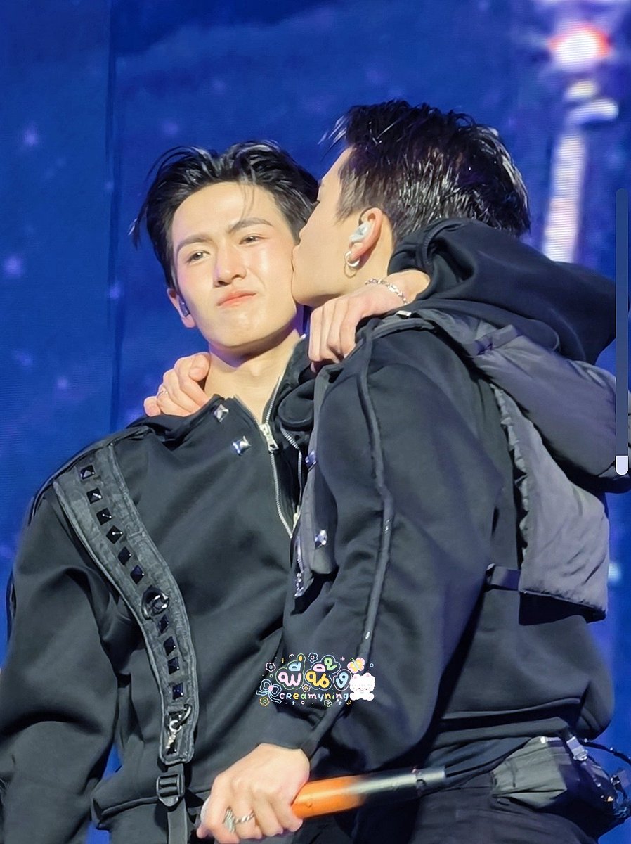creamyning's tweet photo. 04เพื่อนรัก 
#THAIchayanon #JINWOOKkim
#BUS_LIGHTASONE_D2 https://t.co/skDeF1s43D