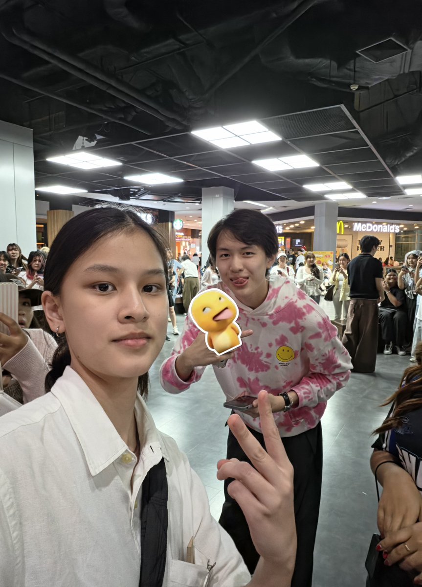 Singha_Luang's tweet photo. Ok t-rex https://t.co/piNf17qGur