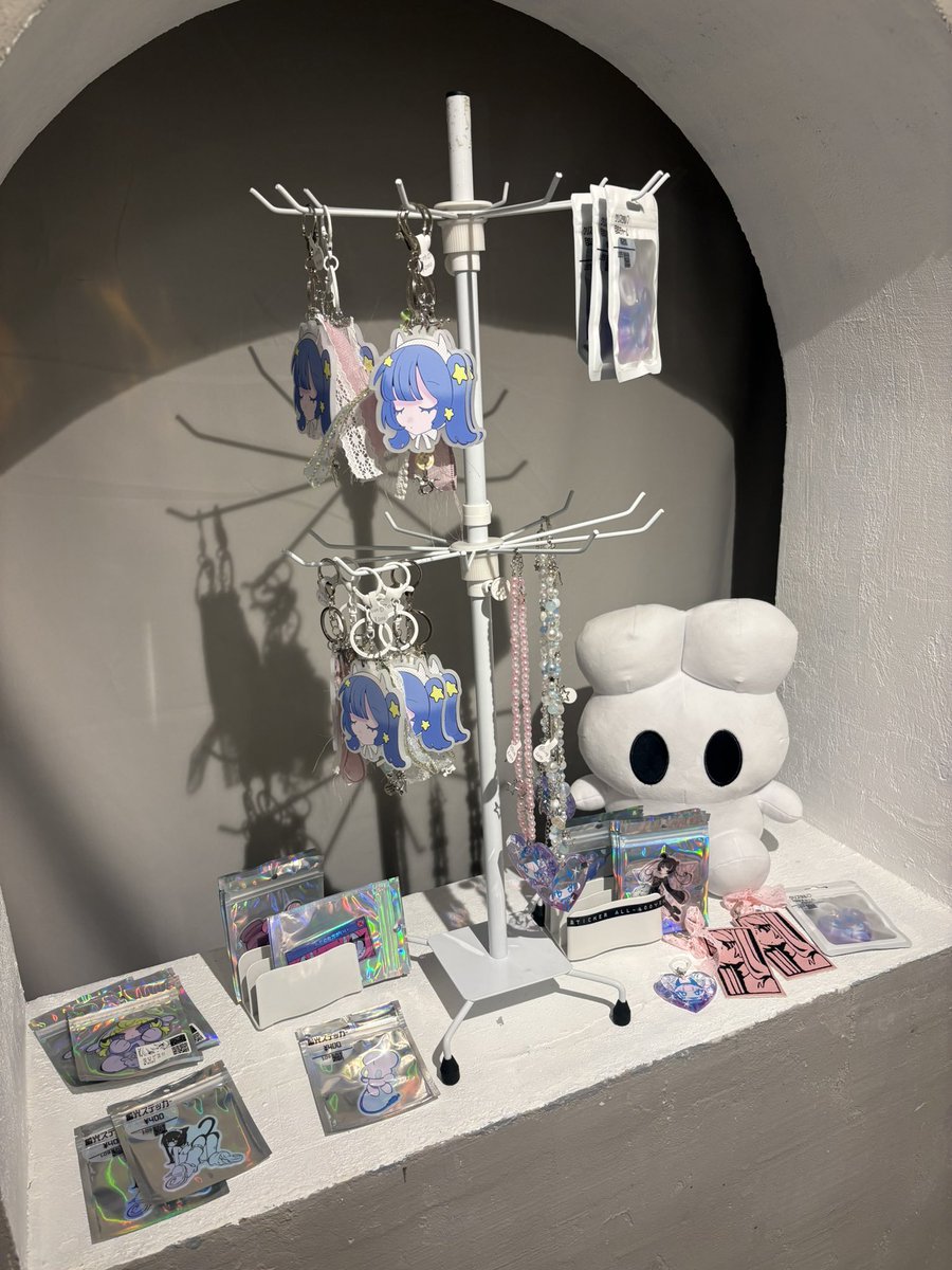 Ca00925's tweet photo. @TILDEJAWA 
@osusi109 

🖤🤍🩶
行くの遅くてお会いできなかったけど作品見られて幸🫶 https://t.co/RoD76rXbsB