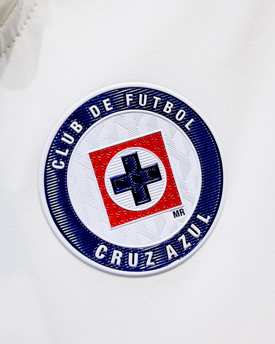 CruzAzul's tweet photo. HOY JUEGA EL CLUB DE FUTBOL CRUZ AZUL 😍💙 https://t.co/PGH8MfNh0b
