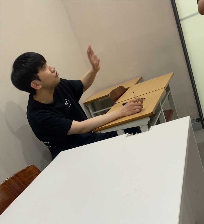maemciv's tweet photo. 내차례에 찍은건 없고.. 멀리서 바라본건 잇슴.. https://t.co/Y9r48m5a63