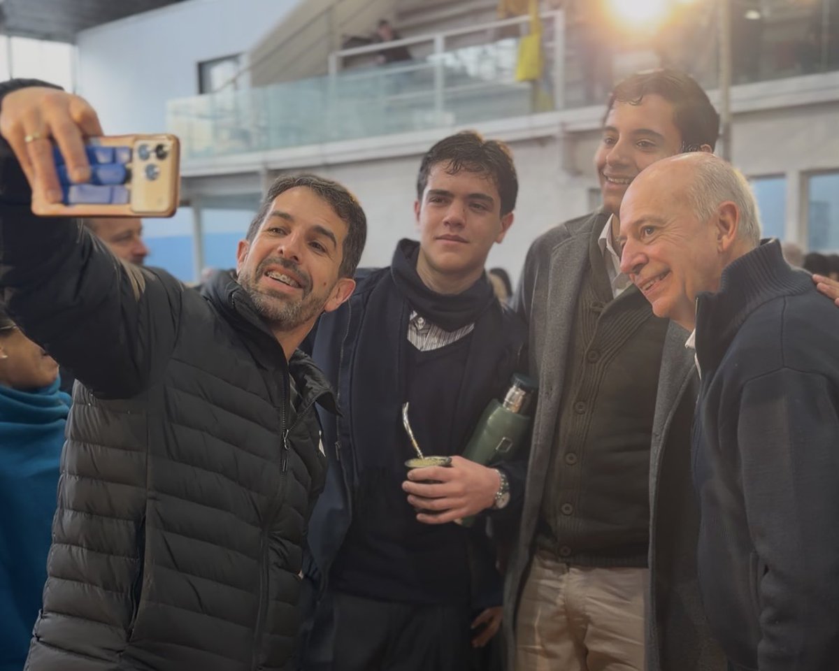 JavierGarcia_Uy's tweet photo. Comenzamos un nuevo Congreso Nacional de @alianzapaisuy y el aniversario del @ESPACIOCUARENTA junto a compañeros de todos los rincones del país. https://t.co/pHmEs8e9s9