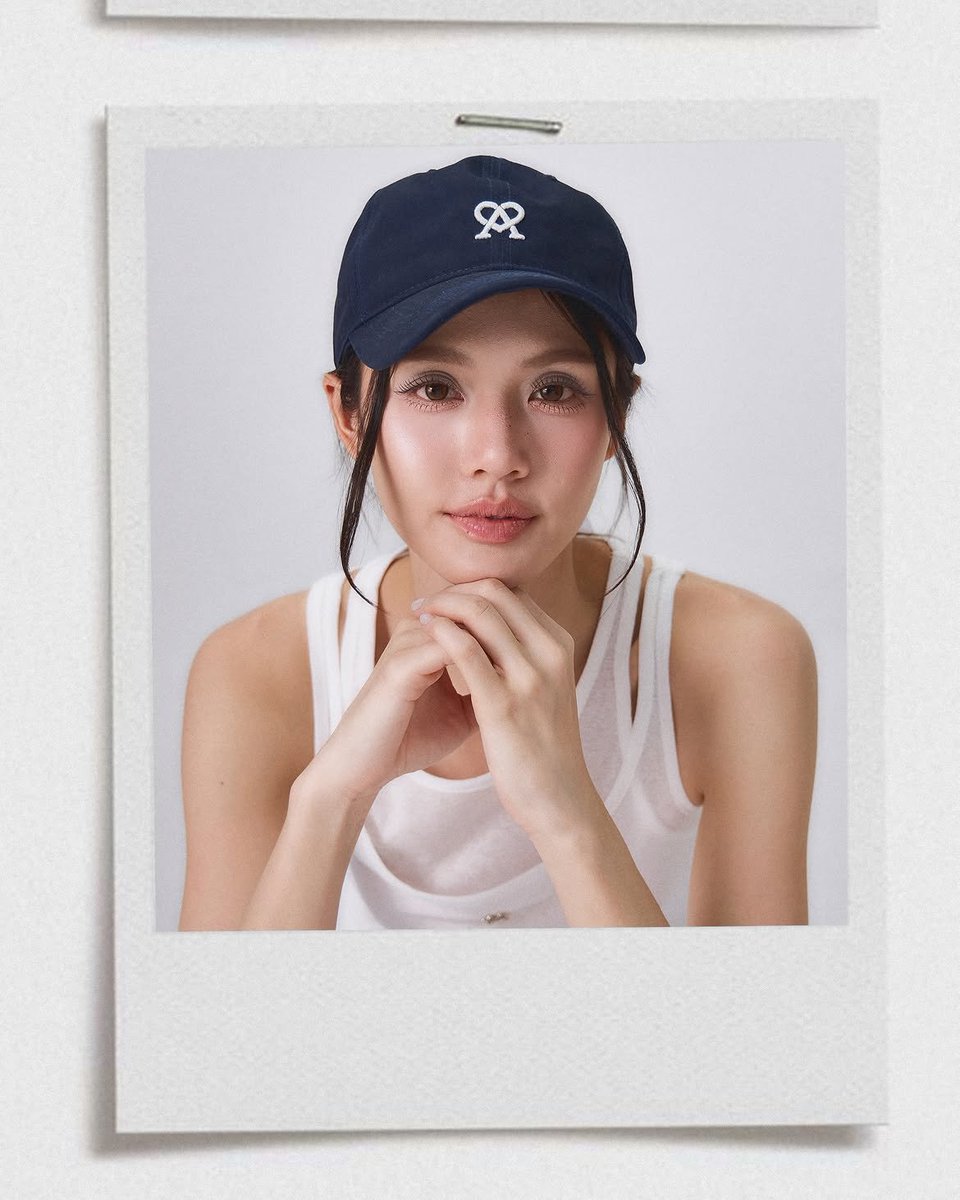lmsybestiesmex's tweet photo. Adore Official TH vía IG 📸 

Blueberry cheese tarta 🫐

#LMSY #CloseFriendsOnly #AdoreOfficialTH #Lookmhee https://t.co/oGj7EzEMni